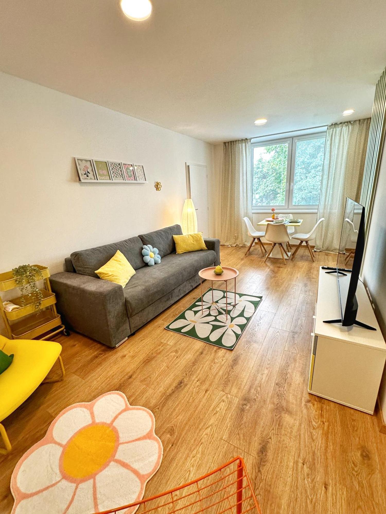 City Apartment I Trenčín Esterno foto