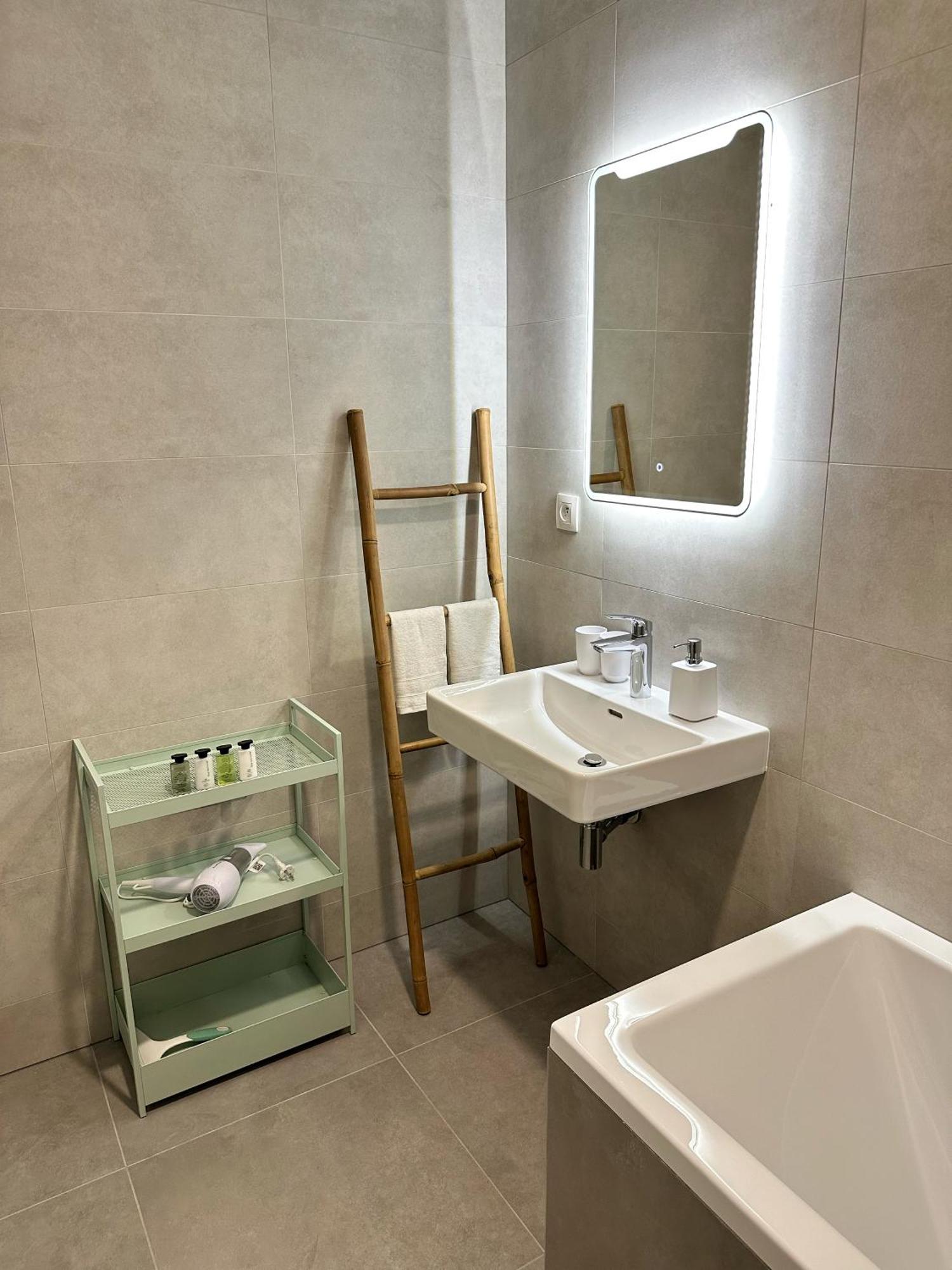 City Apartment I Trenčín Esterno foto