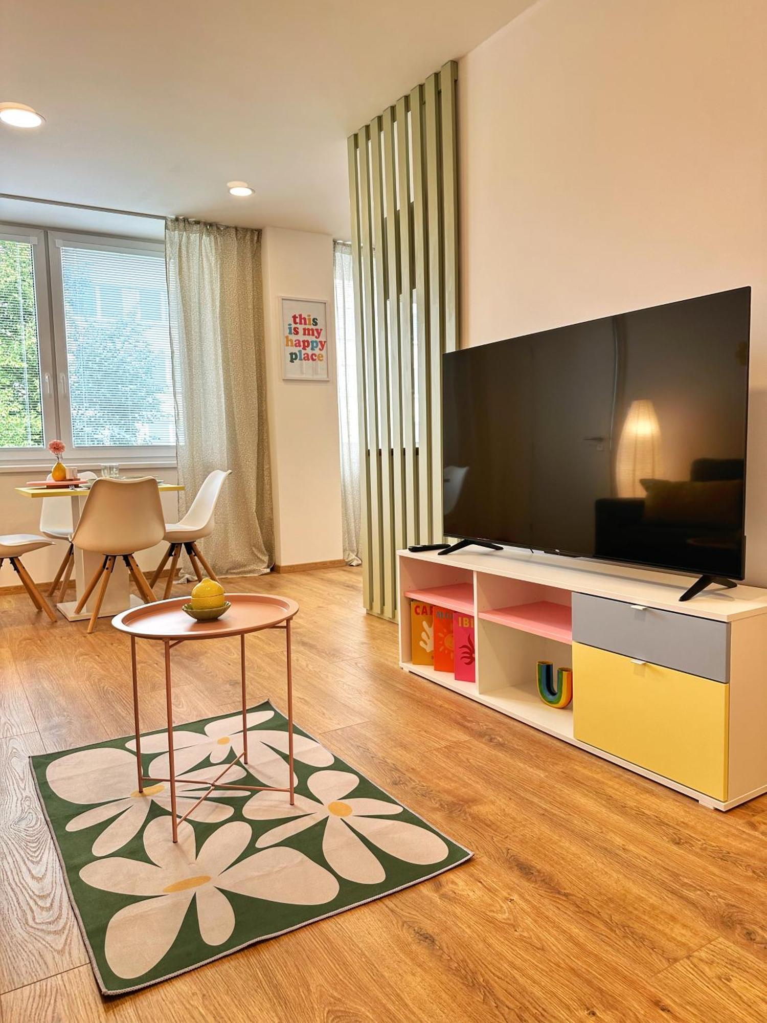 City Apartment I Trenčín Esterno foto